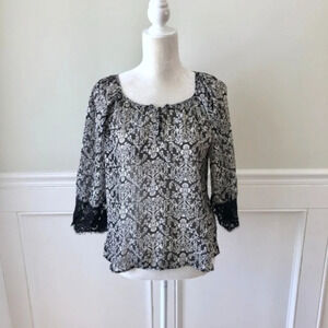 Crescent Stitch Fix Printed Blouse w Lace NWT SP